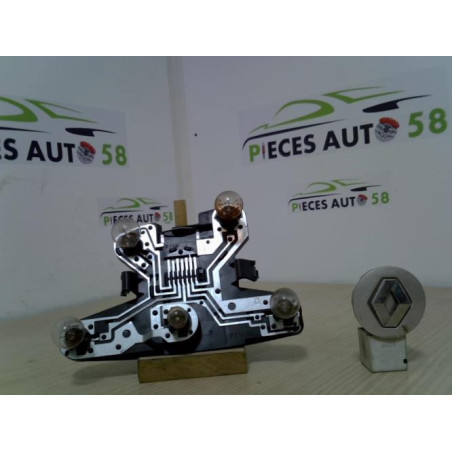 Platine feu arriere gauche RENAULT MEGANE 1 PHASE 2 d’occasion