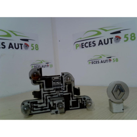 Platine feu arriere droit RENAULT MEGANE 1 PHASE 2 d’occasion