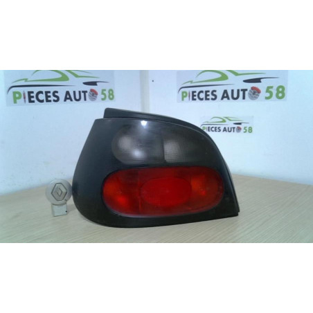 Feu arriere principal gauche (feux) RENAULT MEGANE 1 PHASE 1 d’occasion