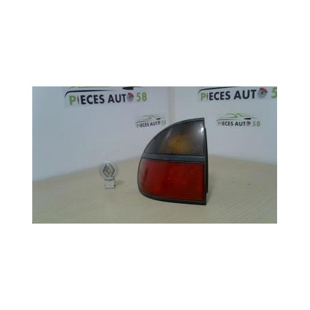 Feu arriere principal gauche (feux) RENAULT LAGUNA 1 PHASE 1 d’occasion