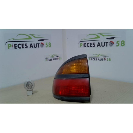 Feu arriere principal gauche (feux) RENAULT LAGUNA 1 PHASE 2 d’occasion