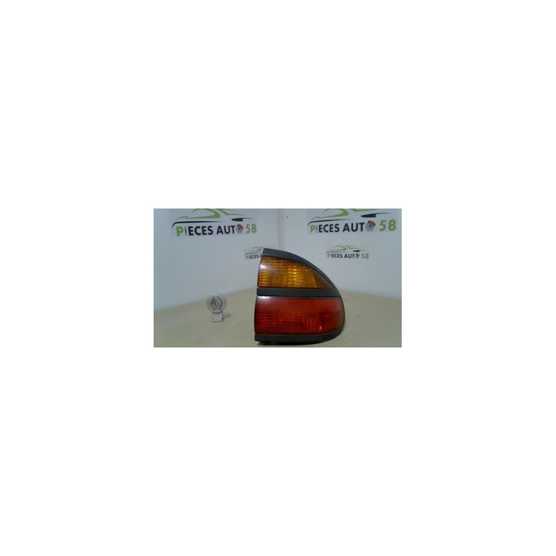Feu arriere secondaire droit (feux) RENAULT LAGUNA 1 PHASE 2 d’occasion