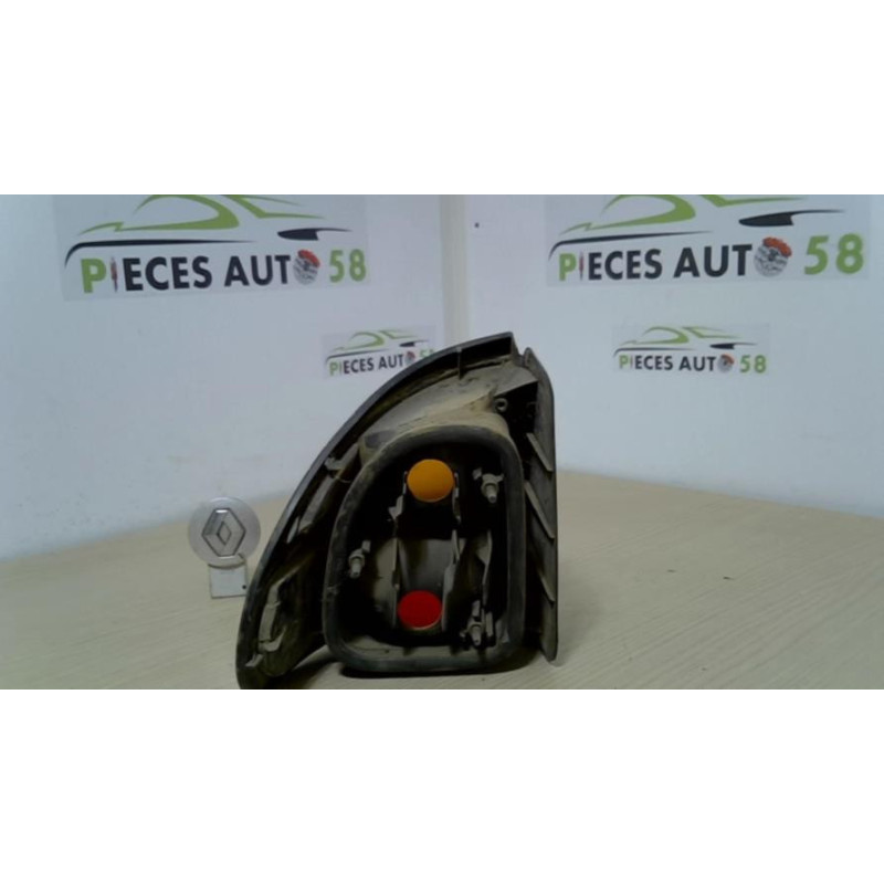 Feu arriere secondaire droit (feux) RENAULT LAGUNA 1 PHASE 2 d’occasion