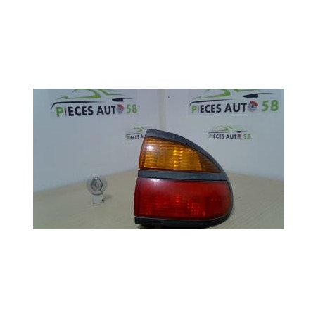 Feu arriere principal droit (feux) RENAULT LAGUNA 1 PHASE 2 d’occasion
