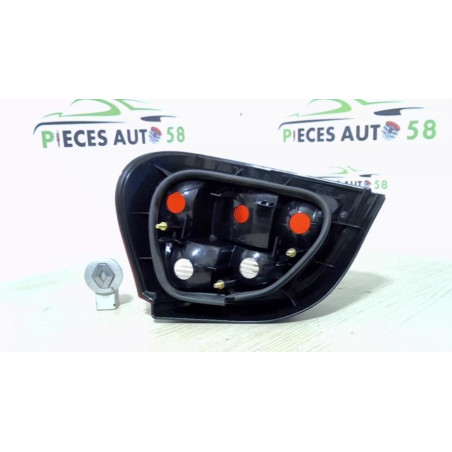 Feu arriere principal gauche (feux) RENAULT MEGANE 1 PHASE 2 d’occasion