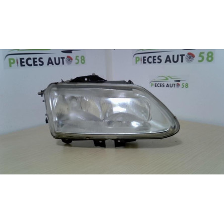 Optique avant principal droit (feux)(phare) RENAULT  d’occasion