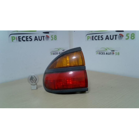 Feu arriere principal gauche (feux) RENAULT LAGUNA 1 PHASE 2 d’occasion