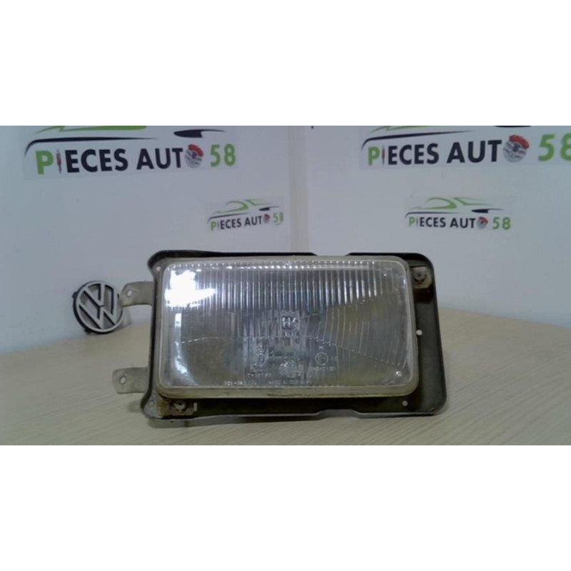 Optique avant principal droit (feux)(phare) VOLKSWAGEN JETTA 1 d’occasion
