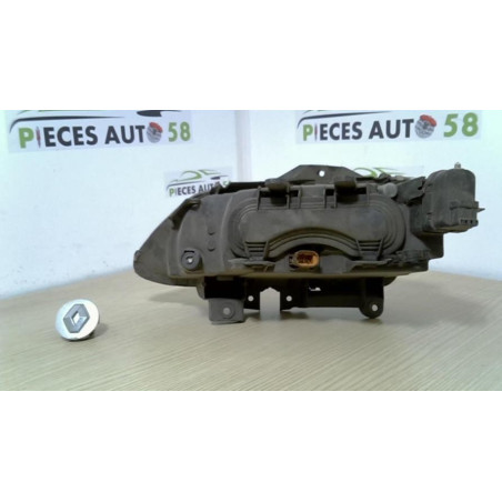 Optique avant principal droit (feux)(phare) RENAULT ESPACE 3 d’occasion
