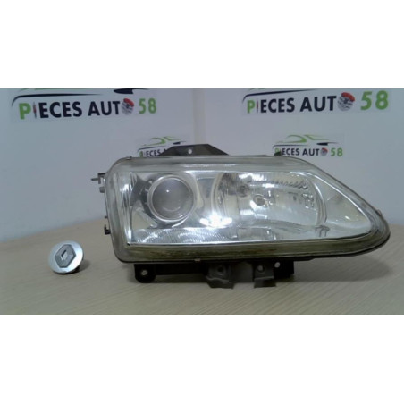 Optique avant principal droit (feux)(phare) RENAULT ESPACE 3 d’occasion