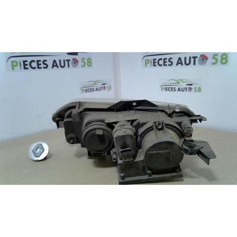 Optique avant principal droit (feux)(phare) RENAULT ESPACE 3 d’occasion