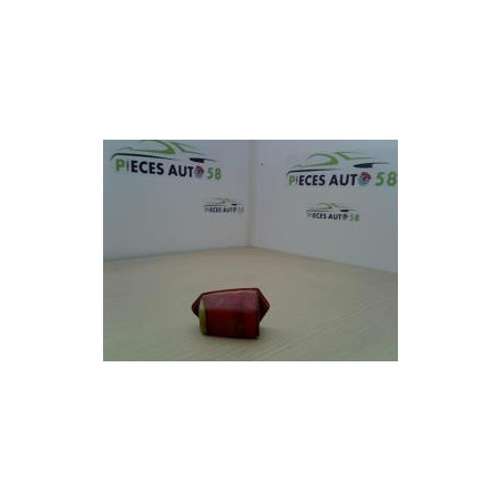 Cabochon arriere droit CITROEN 2CV d’occasion
