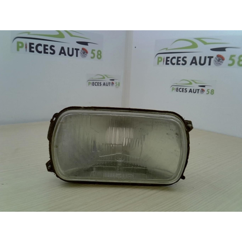 Optique avant principal droit (feux)(phare) RENAULT R12 d’occasion