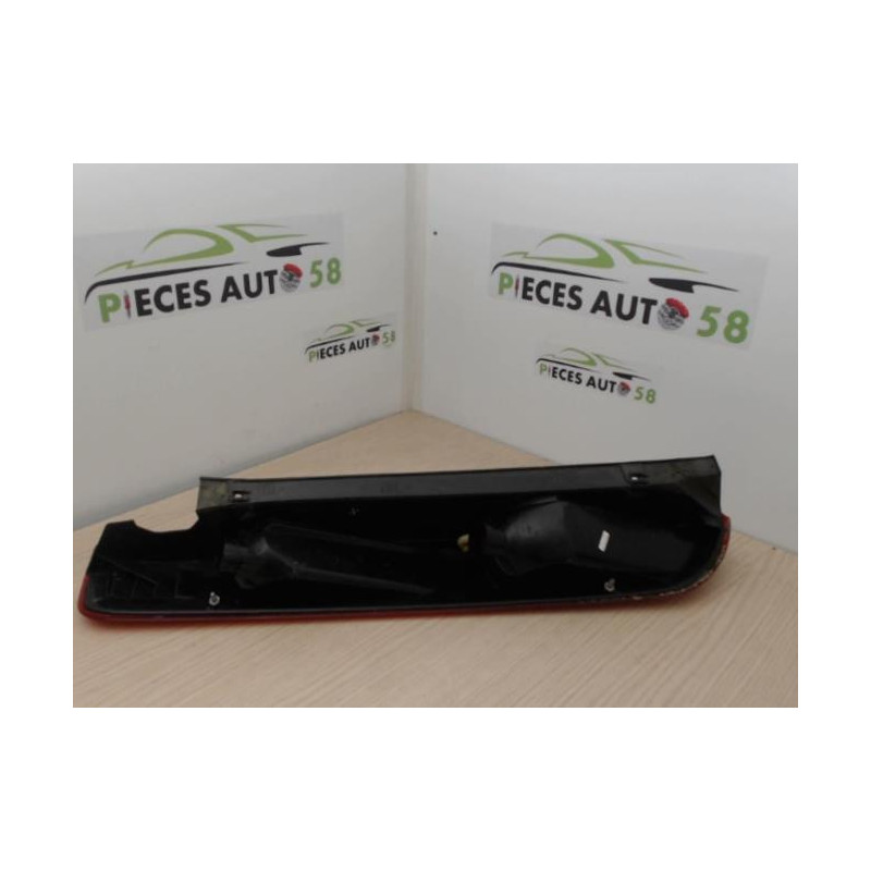 Feu arriere principal droit (feux) FORD FOCUS 2 PHASE 1 d’occasion