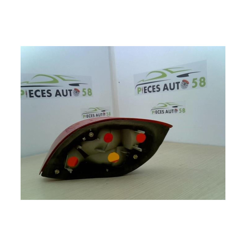 Feu arriere principal gauche (feux) FORD KA 1 PHASE 1 d’occasion