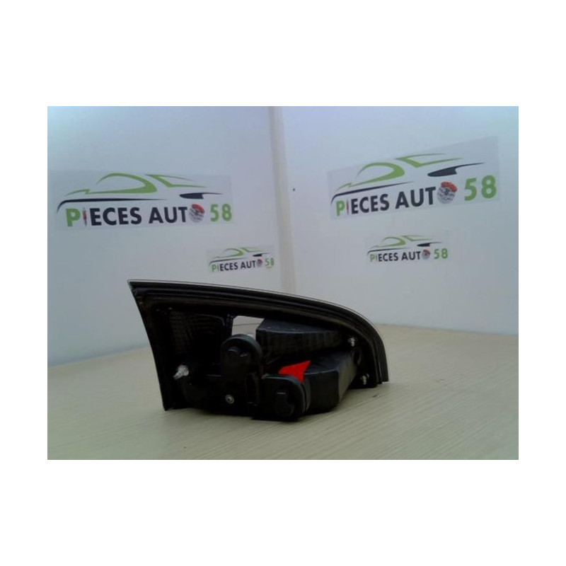 Feu arriere secondaire droit (feux) FORD S-MAX 1 PHASE 1 d’occasion