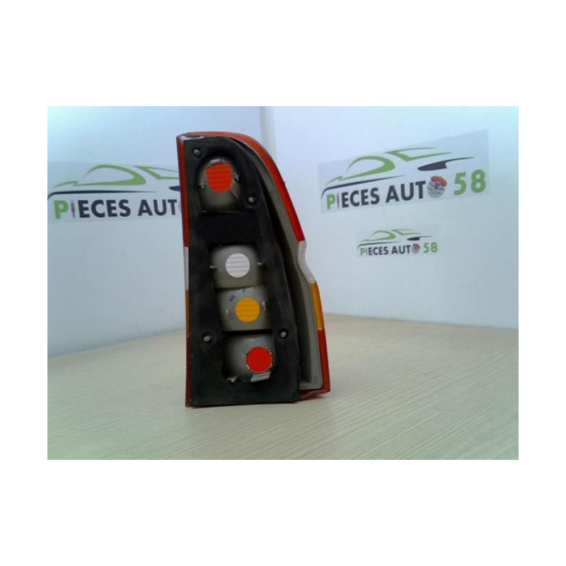 Feu arriere principal gauche (feux) FORD ESCORT 6 BREAK d’occasion