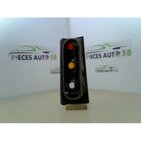 Feu arriere principal droit (feux) RENAULT  d’occasion