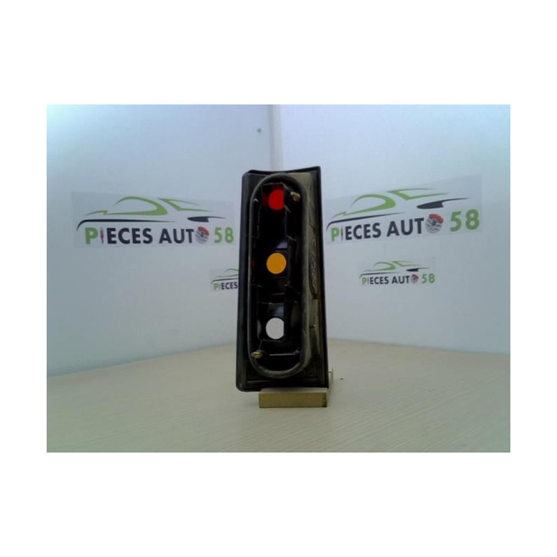 Feu arriere principal droit (feux) RENAULT  d’occasion