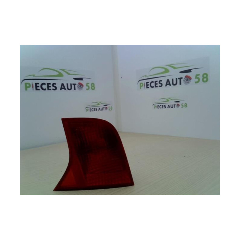 Feu arriere secondaire droit (feux) AUDI A4 2 PHASE 2 d’occasion