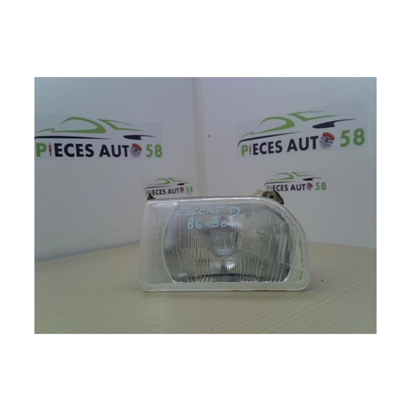 Optique avant principal droit (feux)(phare) FORD ESCORT 2 d’occasion