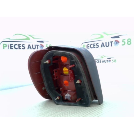 Feu arriere principal droit (feux) VOLKSWAGEN POLO 3 PHASE 2 d’occasion