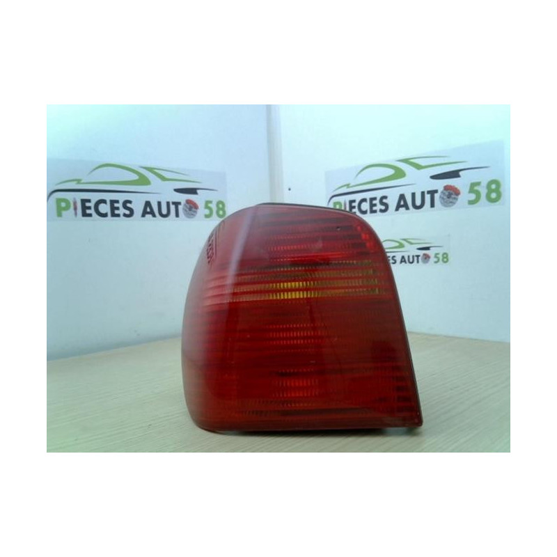 Feu arriere principal gauche (feux) VOLKSWAGEN POLO 3 PHASE 2 d’occasion