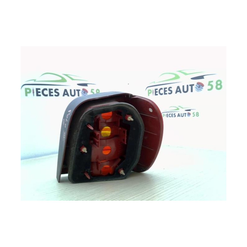Feu arriere principal gauche (feux) VOLKSWAGEN POLO 3 PHASE 2 d’occasion