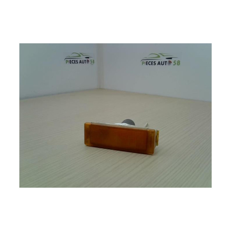 Optique avant secondaire gauche (feux)(clignotant) RENAULT EXPRESS PHASE 1 d’occasion