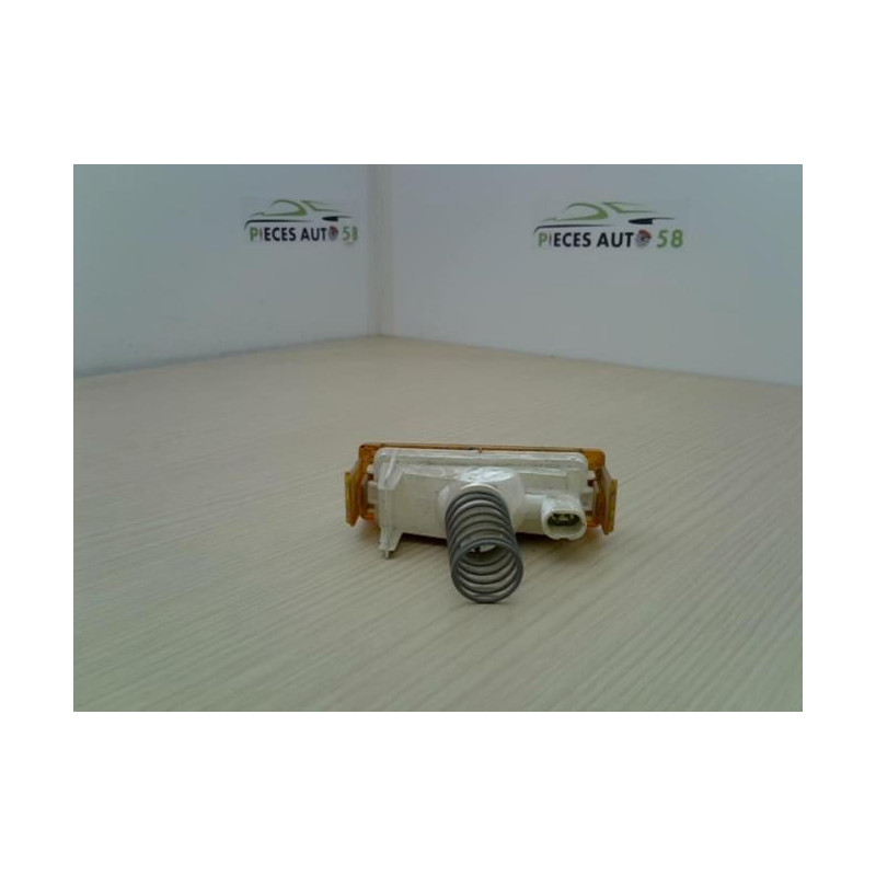 Optique avant secondaire gauche (feux)(clignotant) RENAULT EXPRESS PHASE 1 d’occasion