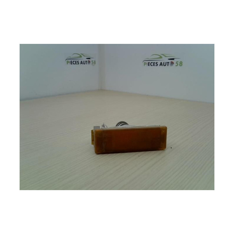 Optique avant secondaire gauche (feux)(clignotant) RENAULT EXPRESS PHASE 1 d’occasion