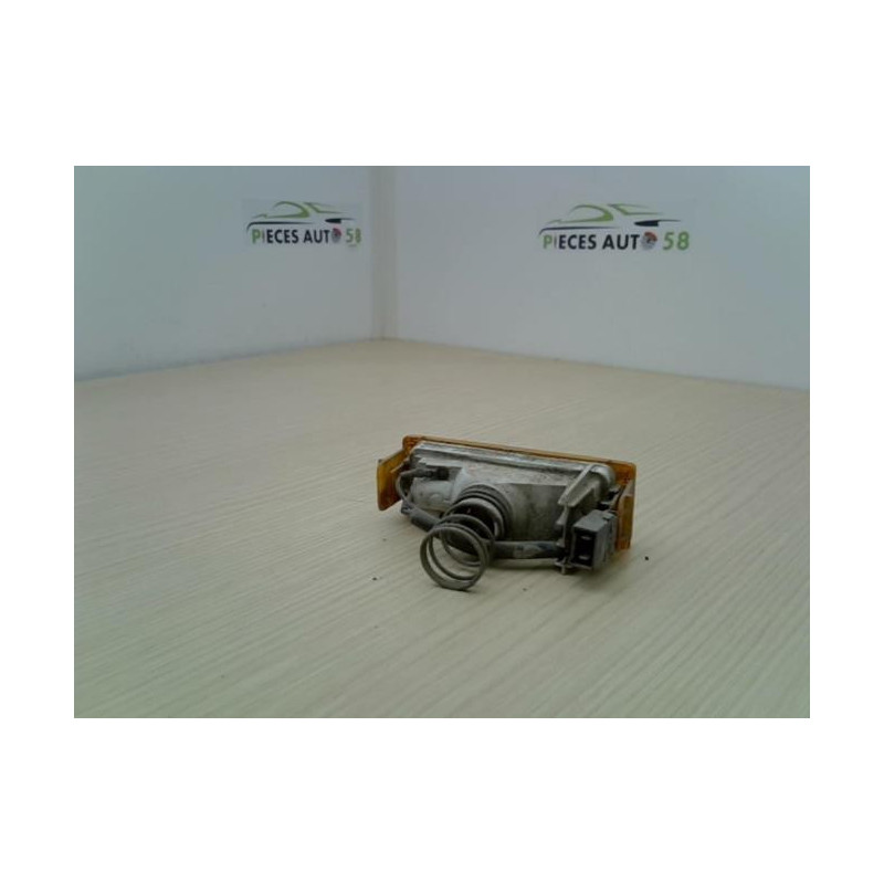 Optique avant secondaire gauche (feux)(clignotant) RENAULT EXPRESS PHASE 1 d’occasion