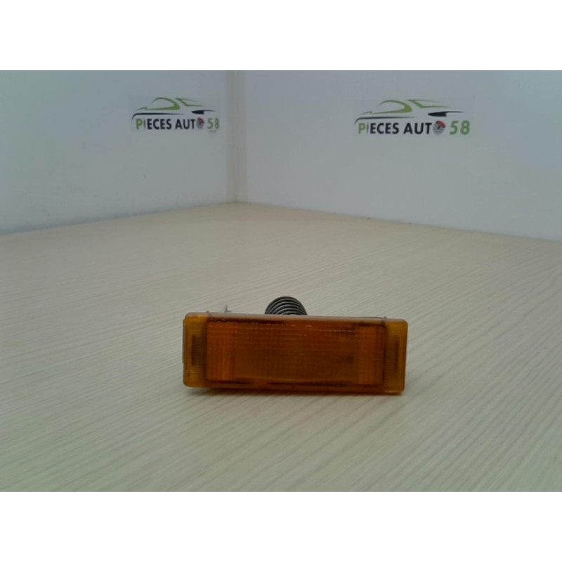 Optique avant secondaire droit (feux)(clignotant) RENAULT EXPRESS PHASE 2 d’occasion