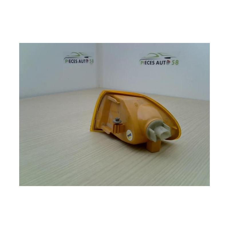 Optique avant secondaire droit (feux)(clignotant) OPEL  d’occasion