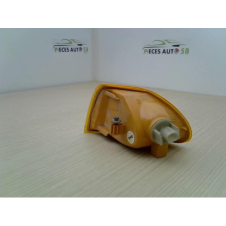Optique avant secondaire droit (feux)(clignotant) OPEL  d’occasion