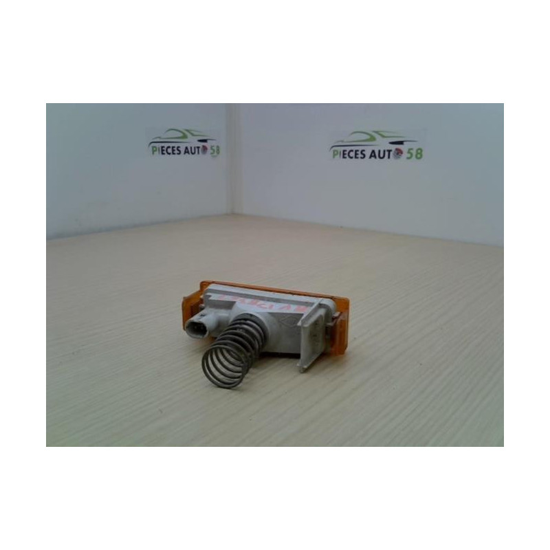Optique avant secondaire gauche (feux)(clignotant) RENAULT  d’occasion