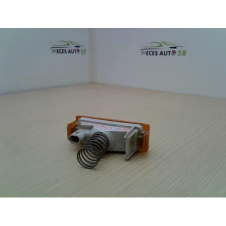 Optique avant secondaire gauche (feux)(clignotant) RENAULT  d’occasion