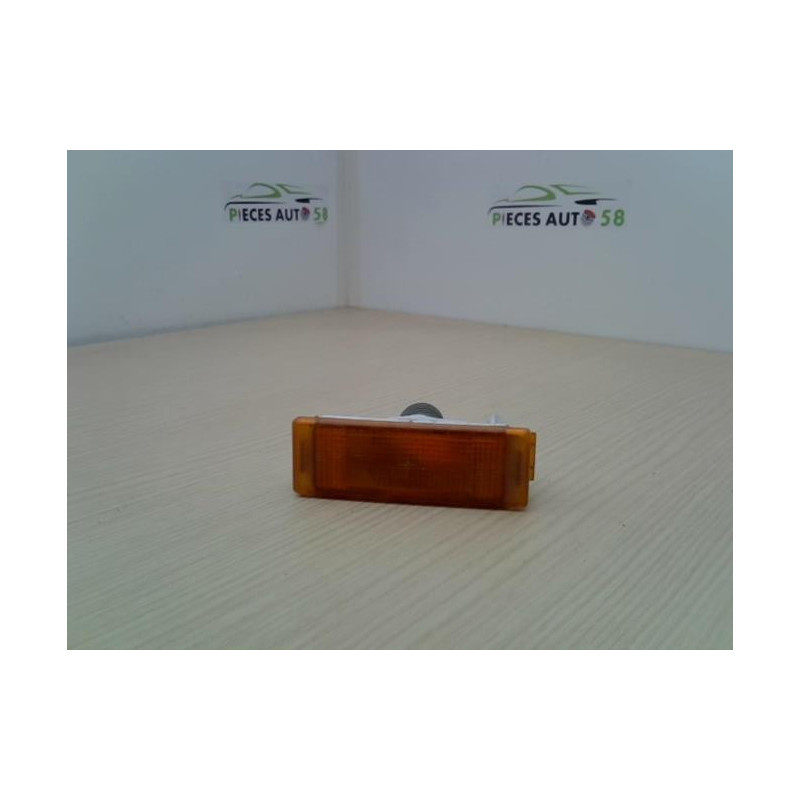 Optique avant secondaire gauche (feux)(clignotant) RENAULT EXPRESS PHASE 1 d’occasion