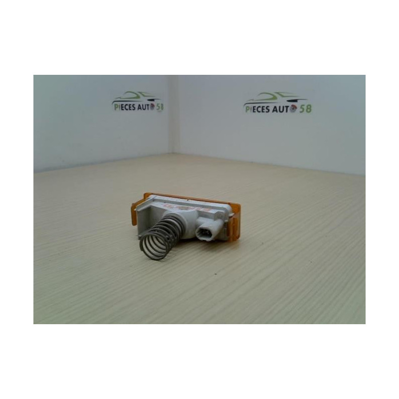 Optique avant secondaire gauche (feux)(clignotant) RENAULT EXPRESS PHASE 1 d’occasion