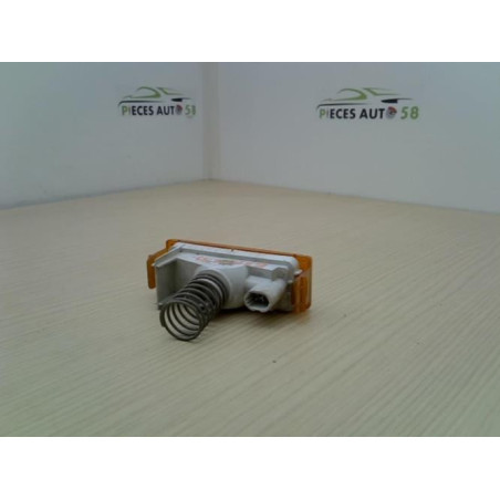 Optique avant secondaire gauche (feux)(clignotant) RENAULT EXPRESS PHASE 1 d’occasion