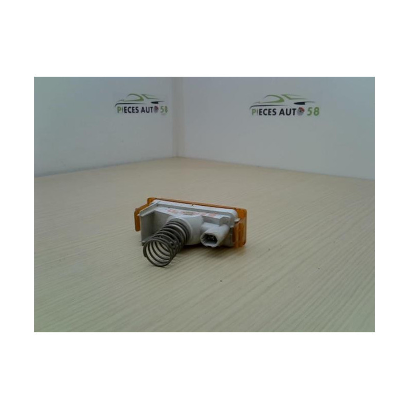 Optique avant secondaire gauche (feux)(clignotant) RENAULT EXPRESS PHASE 1 d’occasion