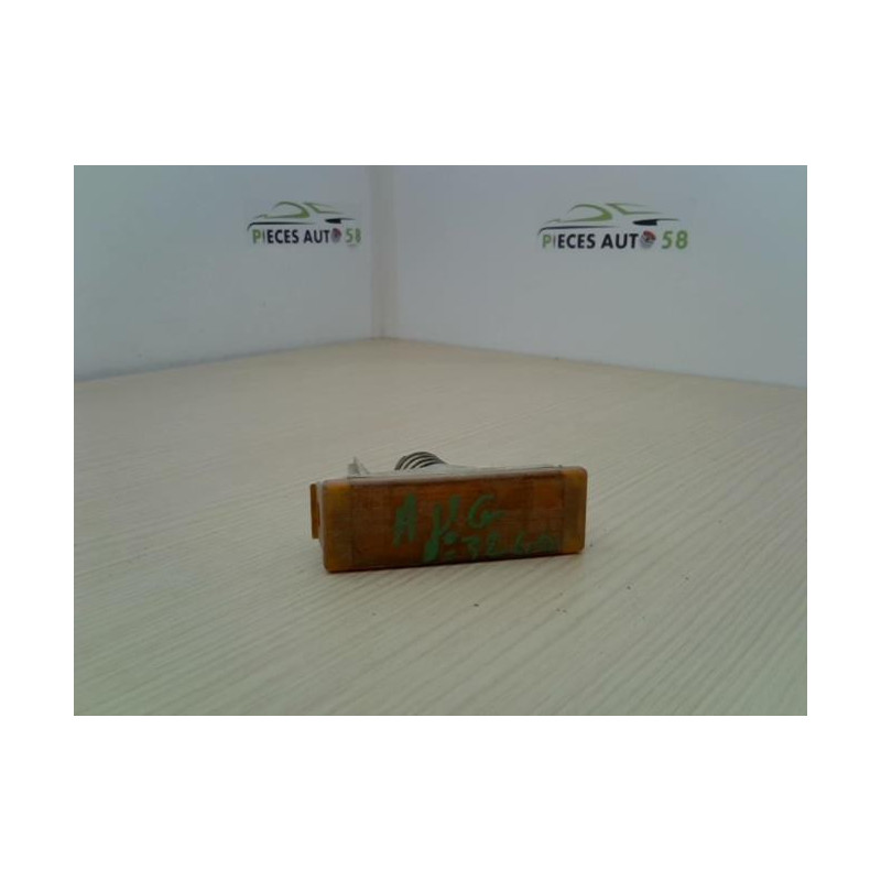 Optique avant secondaire droit (feux)(clignotant) RENAULT EXPRESS PHASE 1 d’occasion