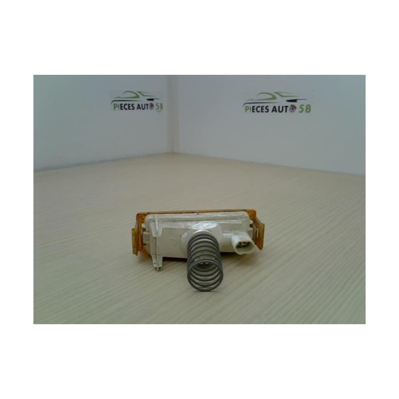 Optique avant secondaire droit (feux)(clignotant) RENAULT EXPRESS PHASE 1 d’occasion