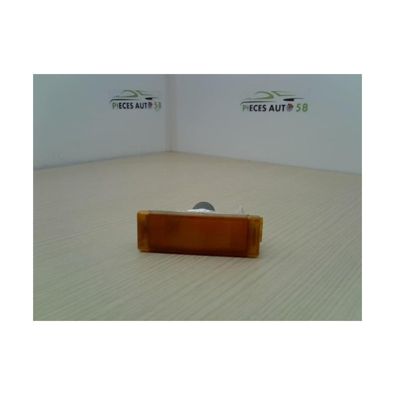 Optique avant secondaire droit (feux)(clignotant) RENAULT EXPRESS PHASE 1 d’occasion