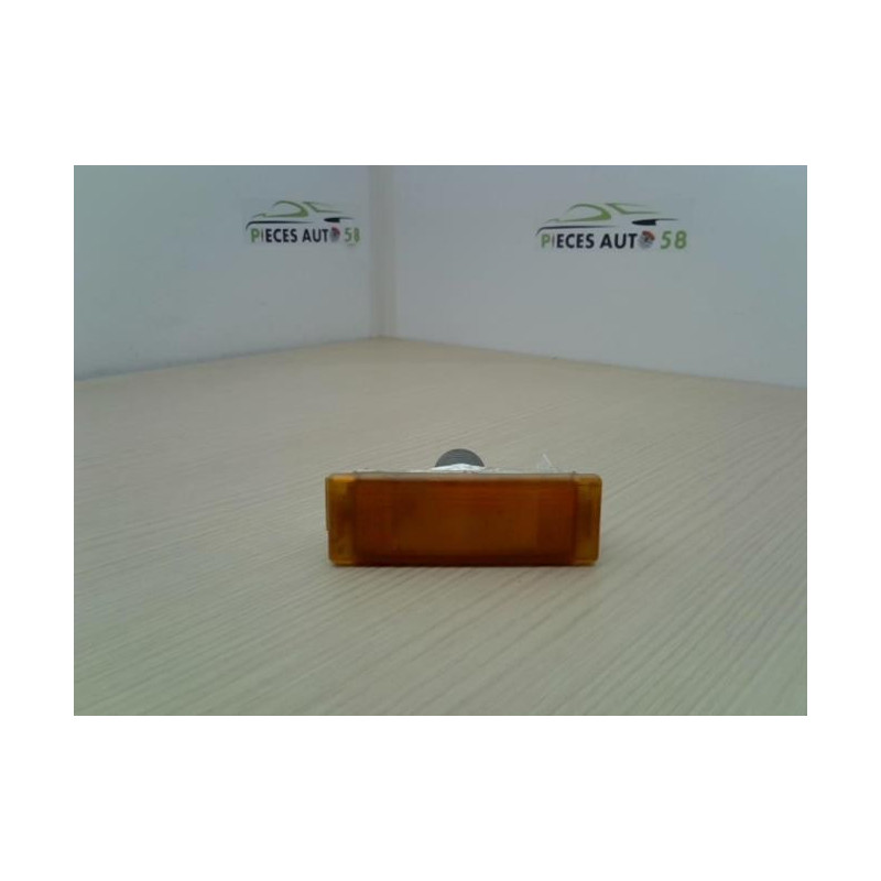 Optique avant secondaire gauche (feux)(clignotant) RENAULT  d’occasion