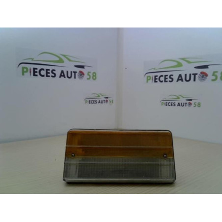 Feu arriere secondaire droit (feux) IVECO  d’occasion