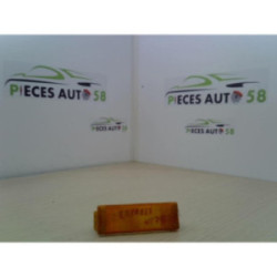 Cabochon arriere droit RENAULT  d’occasion