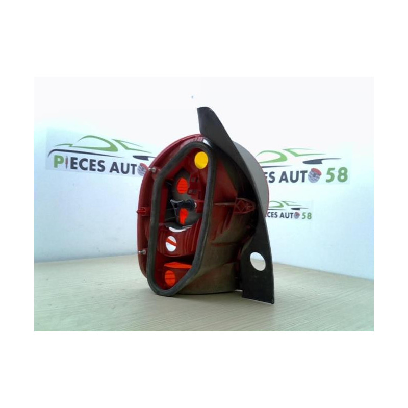 Feu arriere principal droit (feux) RENAULT  d’occasion