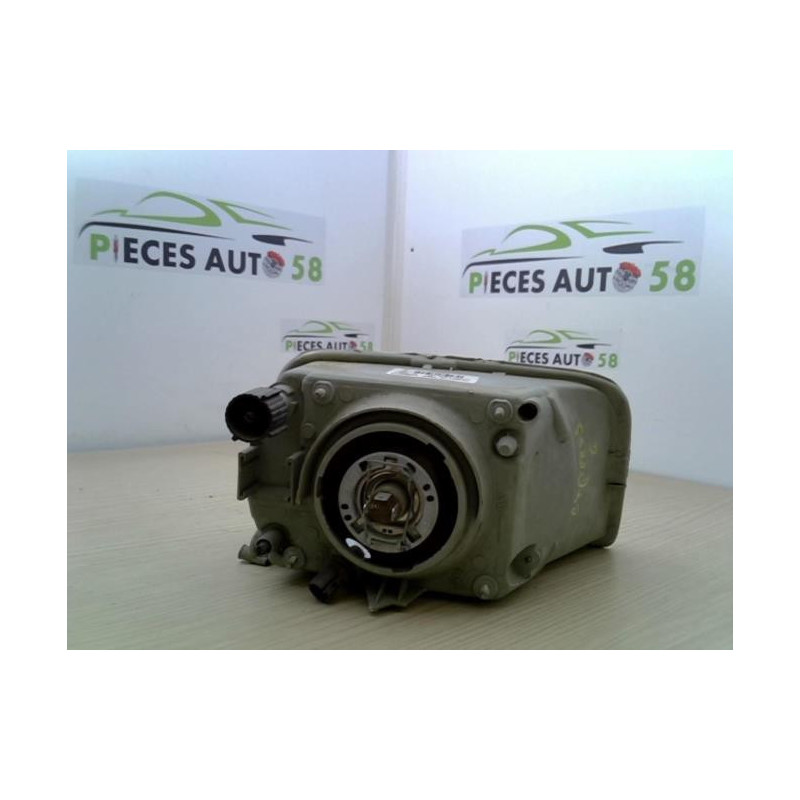 Optique avant principal gauche (feux)(phare) RENAULT EXPRESS PHASE 1 d’occasion