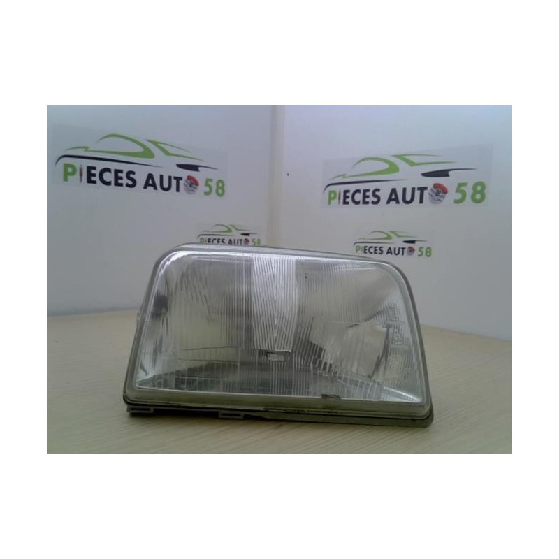 Optique avant principal droit (feux)(phare) RENAULT EXPRESS PHASE 1 d’occasion